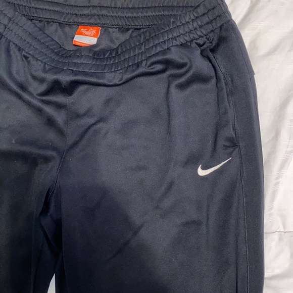 Black Nike sweatpants - Picture 4 of 4